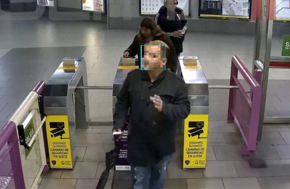 Detuvieron a un prófugo que saludó a una cámara del subte y fue identificado por reconocimiento facial