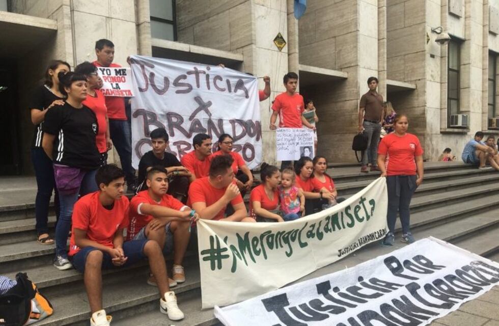 Pidieron 24 años de prisión para el policía que mató a un chico en una fiesta de Año Nuevo