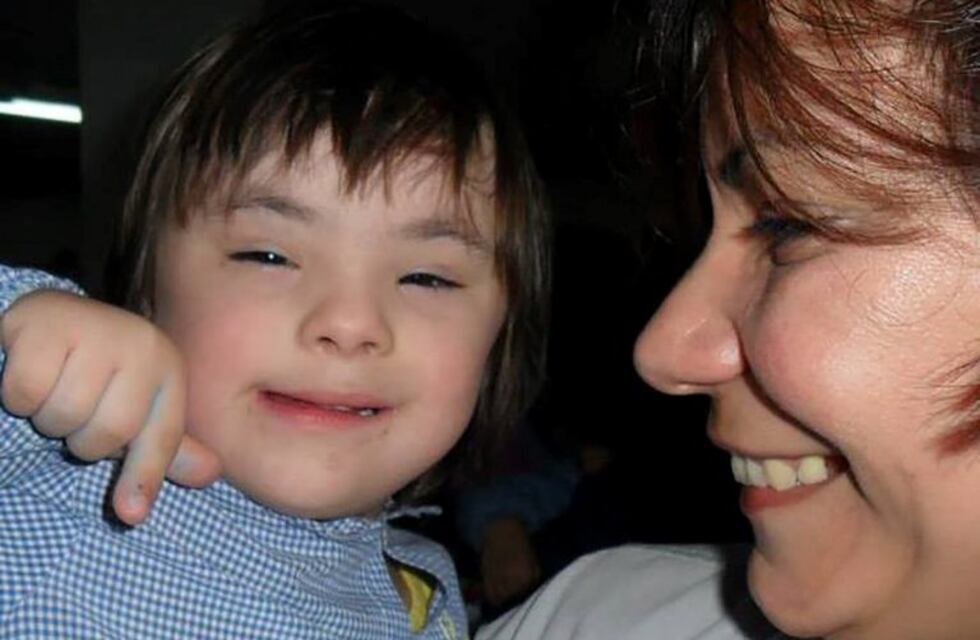 La Justicia absolvió al padre de Renzo y a su pareja, acusados de la muerte del niño de 7 años