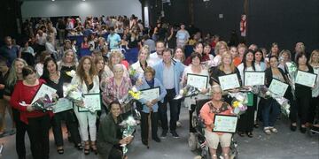 Reconocimiento a la mujer en Arroyito