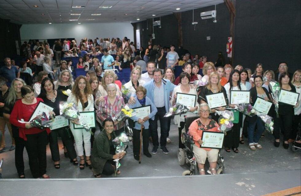 Mujeres fueron reconocidas en un acto en el Teatrillo José Guarch