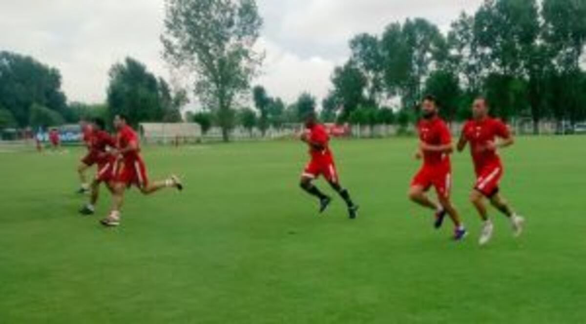 El plantel de Huracu00e1n iniciu00f3 la pretemporada en La Quemita.
