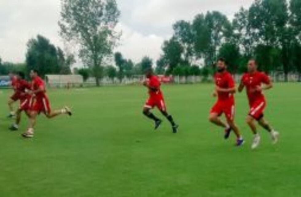 Huracán inició el trabajo de pretemporada con DT nuevo y dos cameruneses a prueba