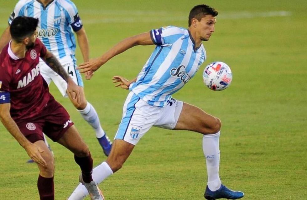 Atlético Tucumán perdió por goleada frente a Lanús en su presentación en el torneo