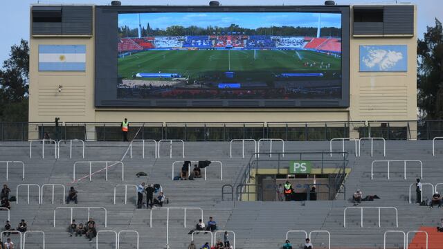 Tras la polémica, Rodolfo Suárez pidió que se destape la imagen de las Malvinas en el estadio mendocino