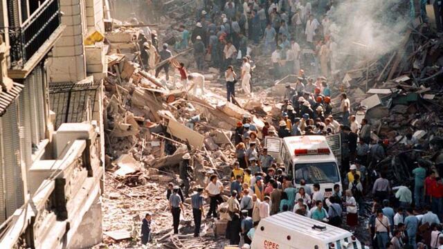 El atentado a la Embajada de Israel se produjo el 17 de marzo de 1992 y dejó un saldo de 22 muertos más cientos de heridos.
