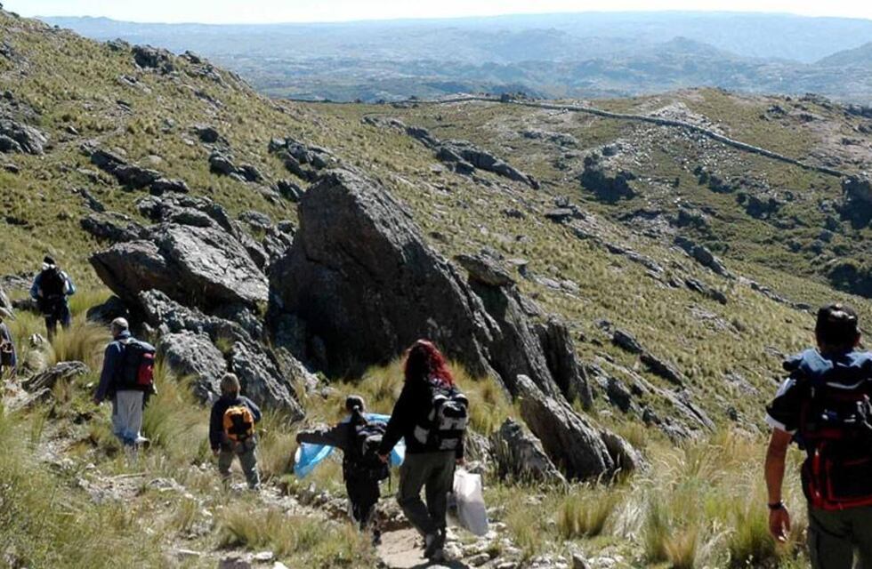 Turismo en Córdoba: controlarán los ingresos a los cerros a través de códigos QR