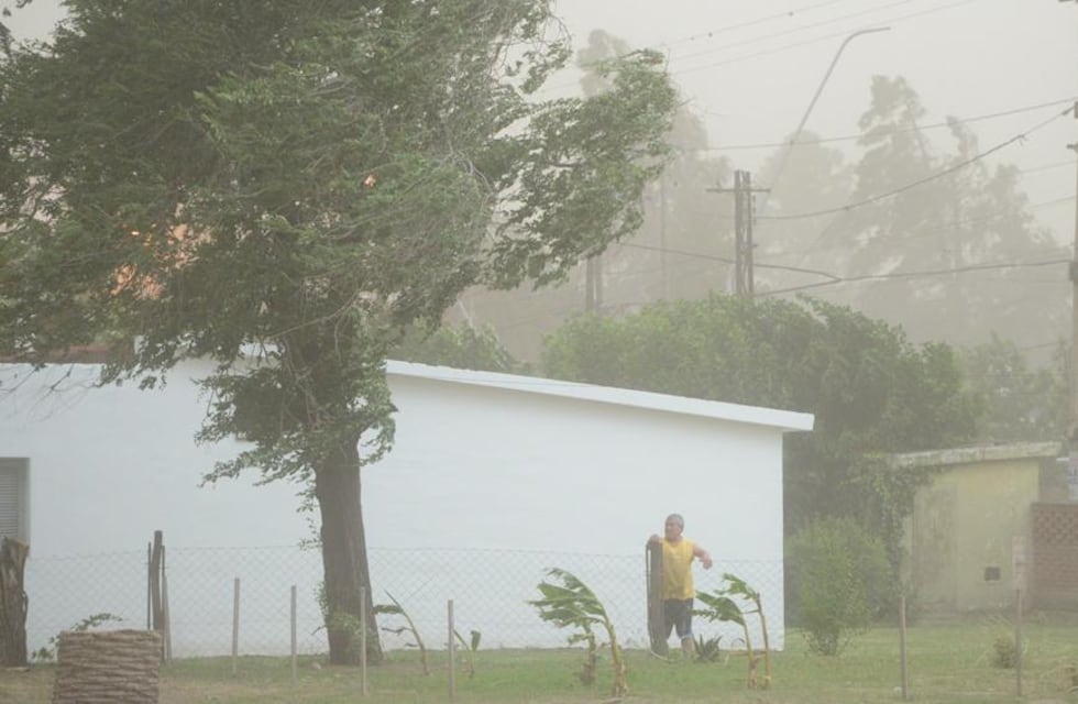 Alerta por vientos intensos en Córdoba: cuándo y a qué regiones afectará
