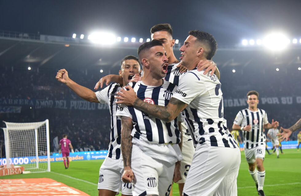 Video: golazo de Michael Santos para que Talleres gane antes del minuto de juego