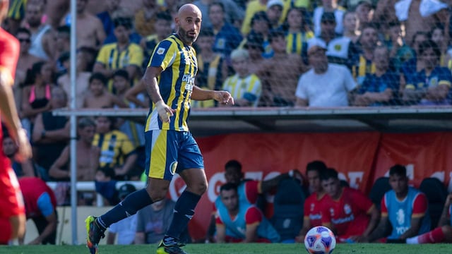 El defensor de 35 años salió en el entretiempo del partido con Arsenal.