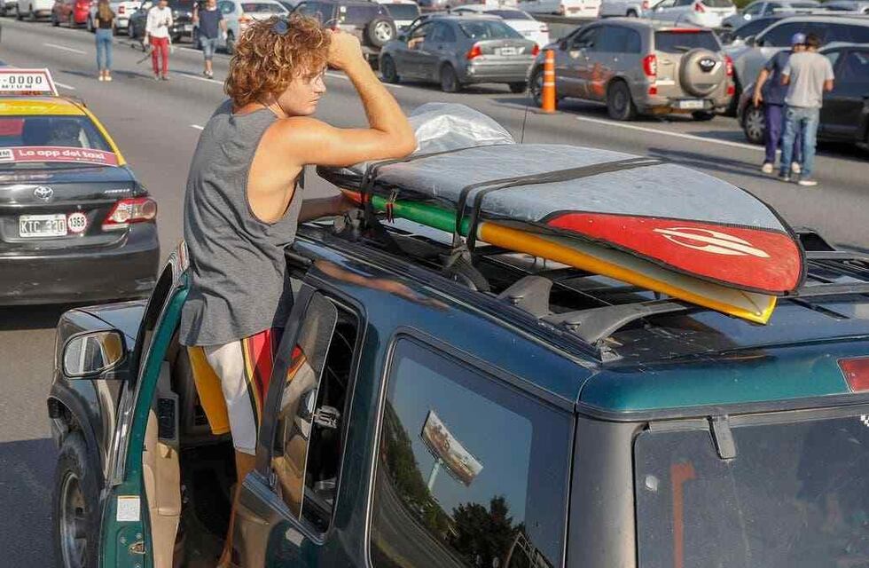 El surfer de la polémica reapareció y criticó a Alberto Fernández: “No me sorprende para nada”