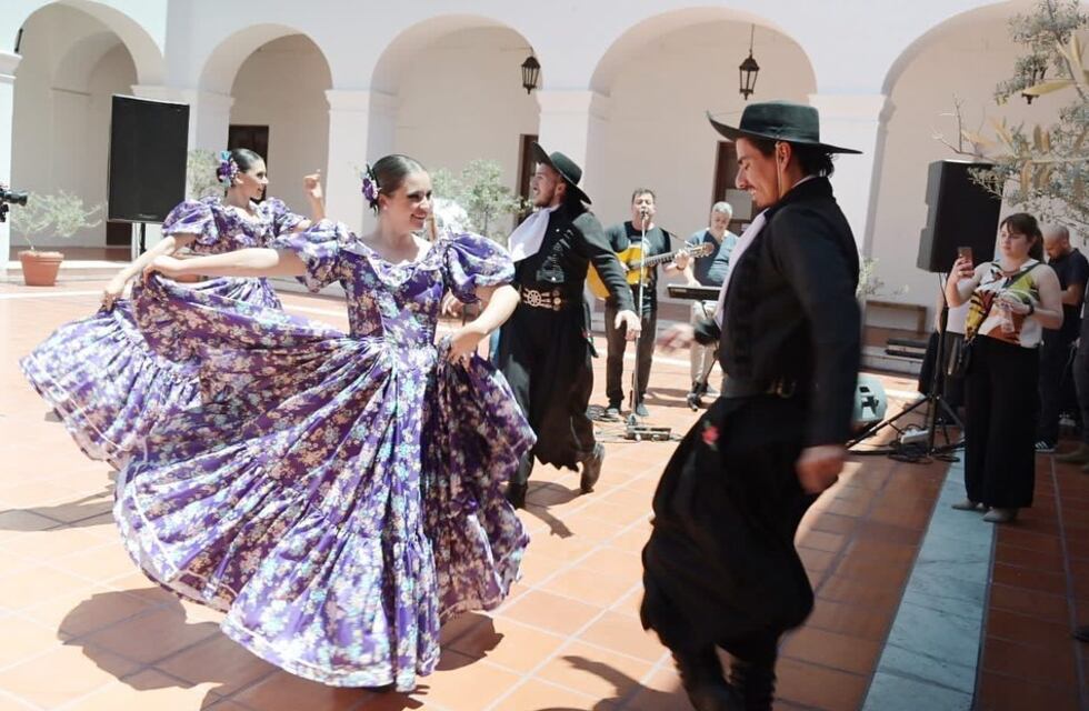 El Municipio presentó oficialmente en el Cabildo en Córdoba, la “Fiesta Nacional Arroyito Dulce Ciudad del País”