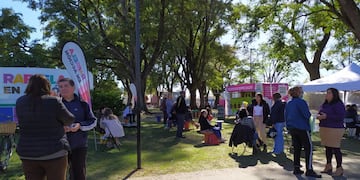 PAMI y ANSeS atienden todos los jueves, allí donde esté Rafaela en Acción