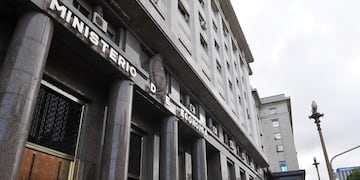 Elecciones, tasas y real: 48 horas de impacto para la economía argentina.