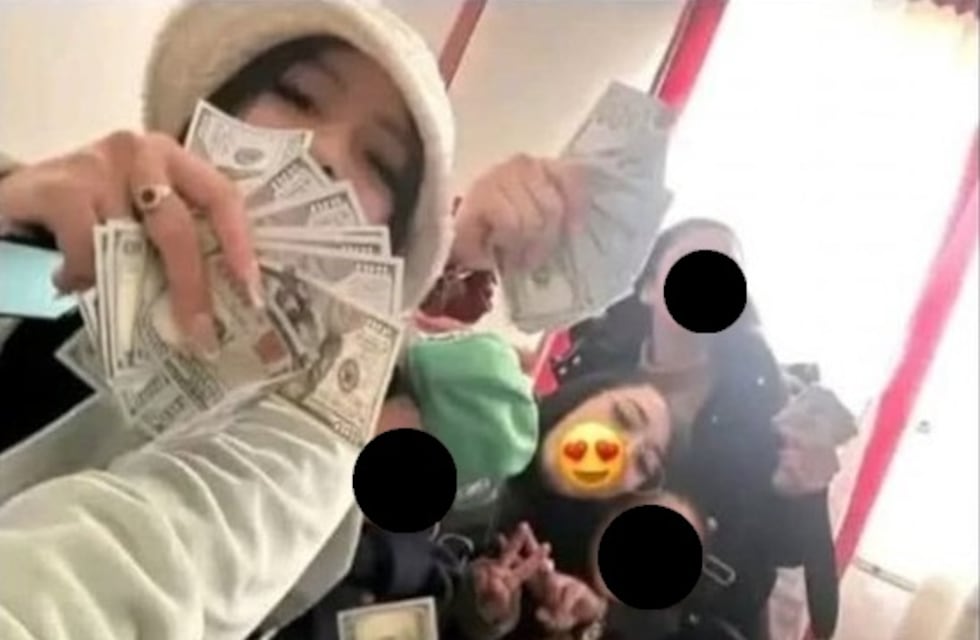 Agostina, la hermana de Lara, reveló de dónde salieron los dólares de la foto viral: “Le gustaba alardear”