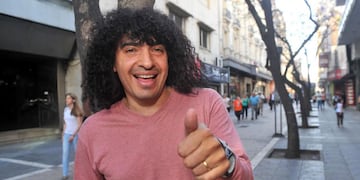 Turco Oliva destacó el trabajo de un grupo de pequeños artistas en Córdoba (Foto: Sergio Cejas)