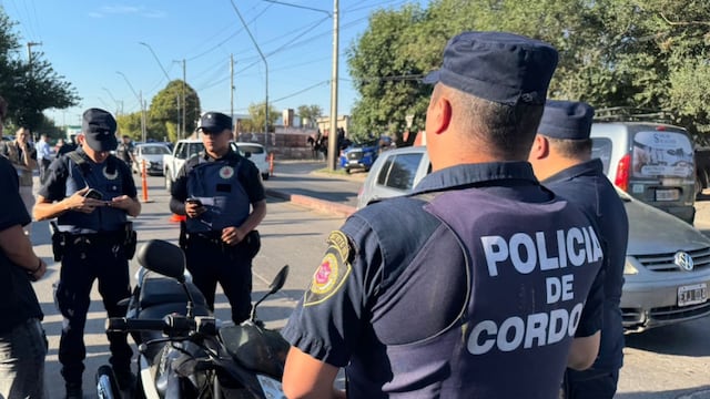 Detuvieron a un policía por supuestas estafas a través de Tinder. (Foto: Ilustrativa)