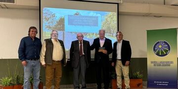 La Escuela Agropecuaria de Tres Arroyos recibió el nombre de Luis Patricio Ferrario
