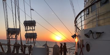 La Fragata Libertad en Claromecó
