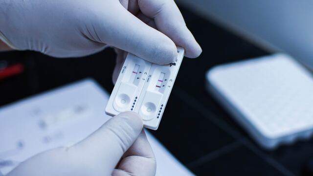 Covid 19, coronavirus, test rápido.