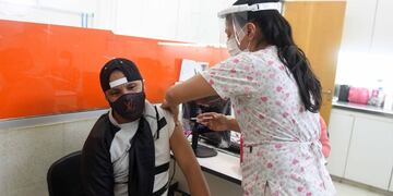 La ciudad de Rosario reportó este viernes 558 casos de coronavirus y 32 muertes.