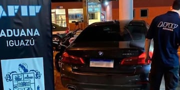 Secuestraron en Puerto Iguazú un automóvil importado por irregularidades en la importación.