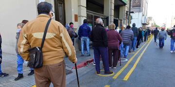 La Provincia anunció una suba en los haberes mínimos de los jubilados cordobeses.