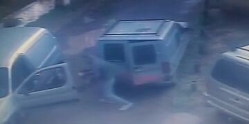 Roban herramientas de un utilitario a un trabajador