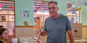 Luis Castellano emitió su voto
