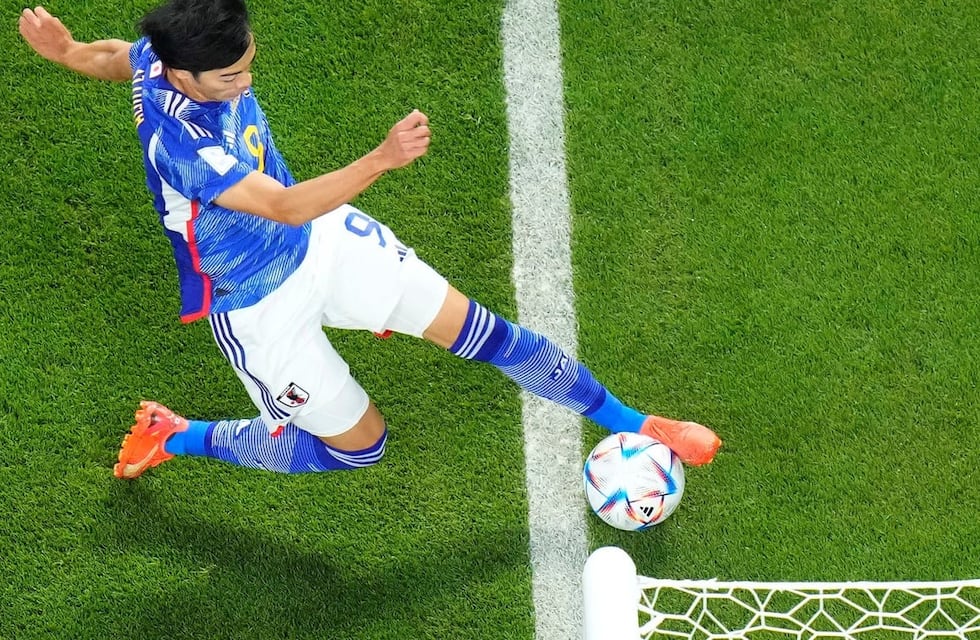 Una nueva polémica del VAR: qué pasó con la pelota en el segundo gol de Japón