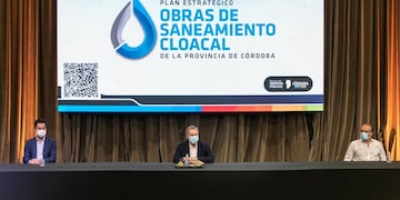 Uno de los principales objetivos de estos trabajos es que la llegue al 80 por ciento de cobertura en materia de saneamiento cloacal. (Foto: Prensa Gobierno)