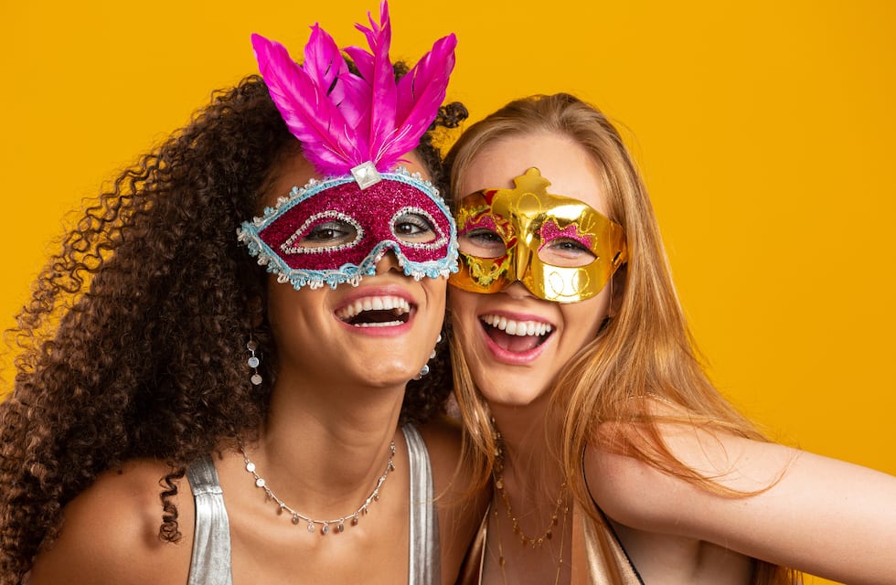¡Destacá en la fiesta!: 3 accesorios originales para tu outfit de Carnaval