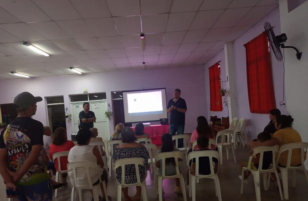 Vecinos de barrio 2 de Abril se capacitaron en “Ojos en Alerta”