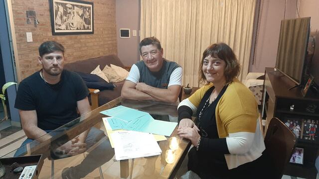 Parez: un grupo que se hace querer en Pérez y se pone a la altura del vecino (Mecha Martínez)