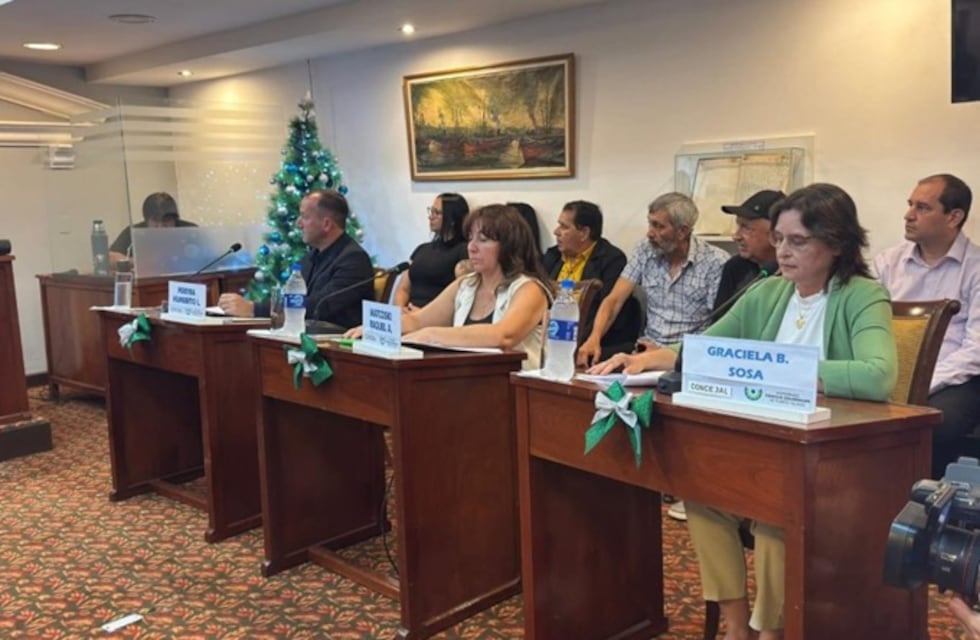 Asumieron los nuevos concejales de Puerto Iguazú y Carlos Ríos fue elegido presidente del Concejo