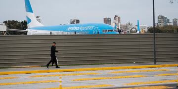 Milei declarará a la empresa Aerolíneas Argentinas sujeta a privatización. (AP/Rodrigo Abd)