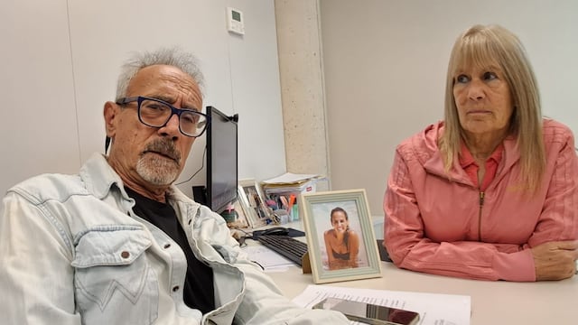 Luis Castana y Alicia Villafañe, padre y madre de Andrea Castana, la joven que mataron en el Cerro de la Cruz, en Villa Carlos Paz (La Voz)