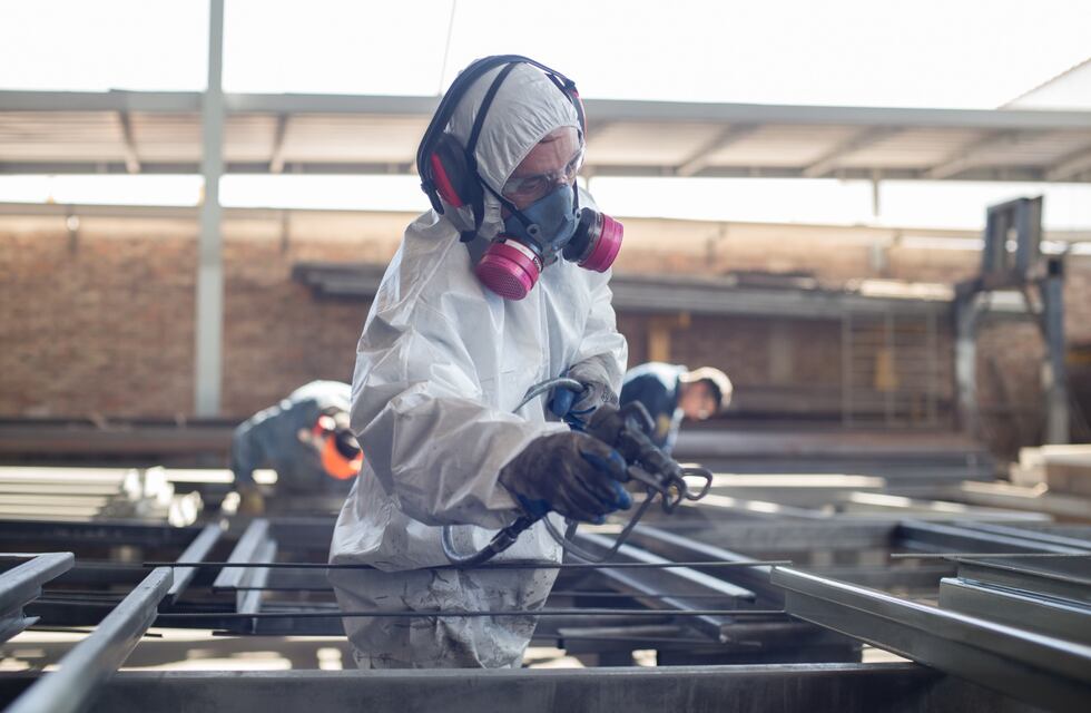 En medición interanual, la actividad de la industria manufacturera PyME cayó casi 10% en febrero