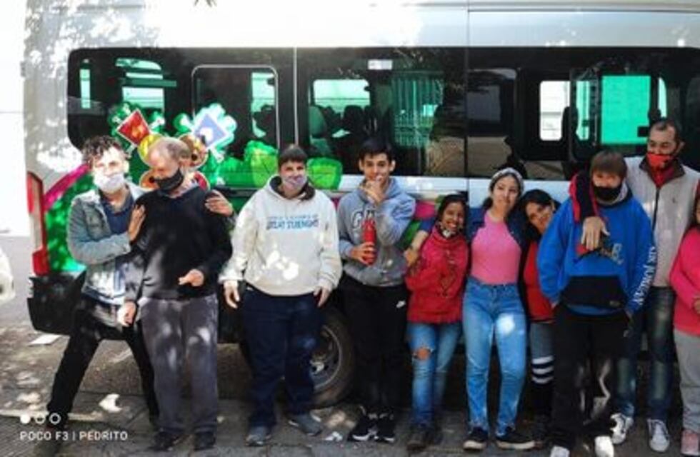 Soldini: Centro de Día Tendiendo Puentes participó de un encuentro en Rosario con el Centro de Día Mandhala