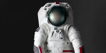 Prada junto a Axiom Space diseñaron el traje espacial para una misión de la NASA.