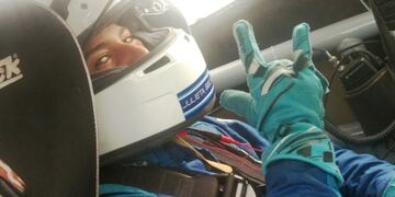 Julieta Gelvez lista para salir a pista en Top Race Juniors.