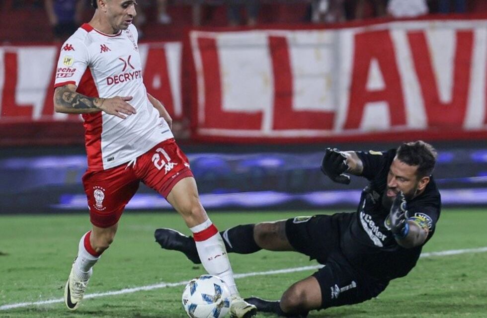 Rosario Central sufrió en Parque Patricios y cayó ante Huracán por la octava fecha