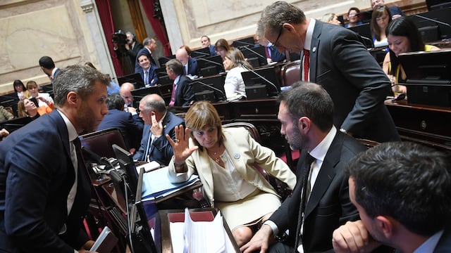 La jefa del bloque La Libertad Avanza, Patricia Bullrich, en la sesión por el Presupuesto 2026 en el Senado (Foto: Comunicación Senado)