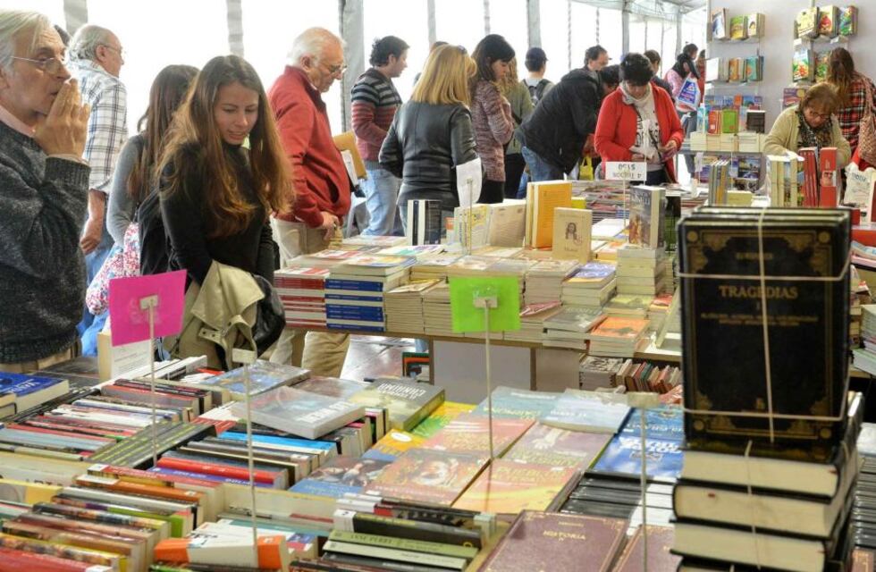Con grandes autores, comenzó una nueva edición de la Feria del Libro en Córdoba