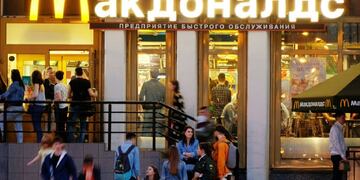 McDonald's, Coca Cola y Starbucks anunciaron que dejarán de operar en Rusia por la guerra con Ucrania.