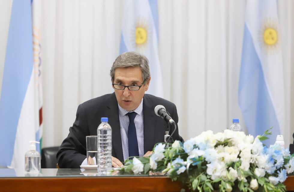 Coronavirus: Emir Félix aislado por contacto estrecho