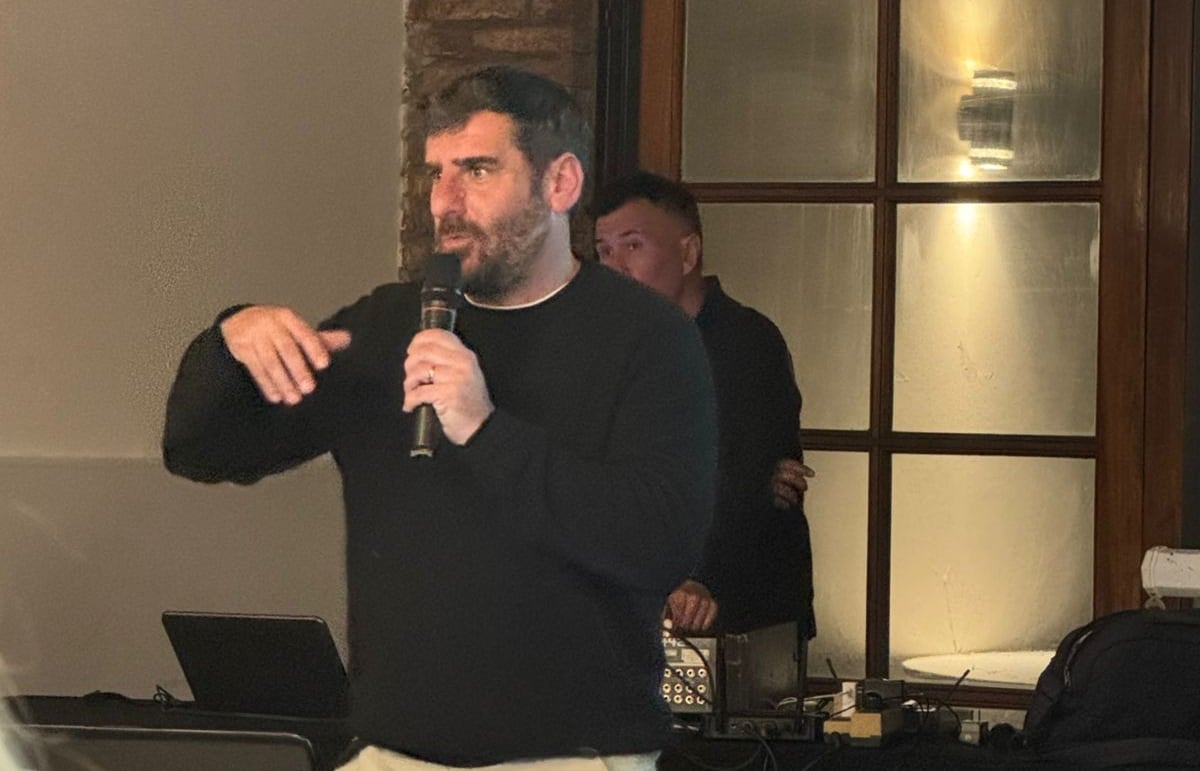 Instituciones y miembros del Movimiento Vecinal participaron de la charla de Raúl Salas