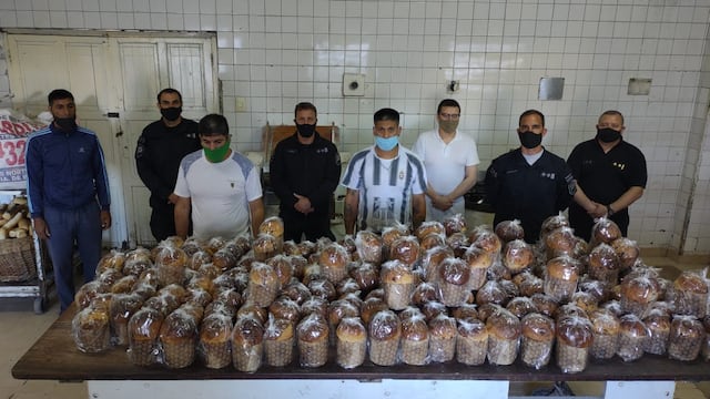 Navidad solidaria: internos de la Unidad 7 de Azul elaboraron 200 pan dulces para donar