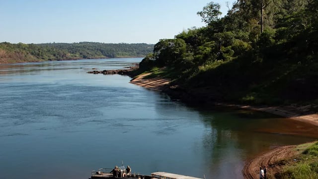 Se habilitó el paso fronterizo Puerto Eldorado-Mayor Otaño.