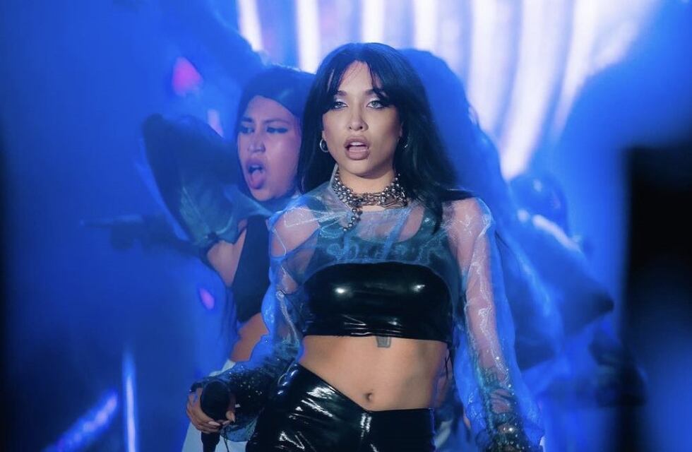 María Becerra cantó “Mentirosa” junto a Ráfaga y arrasó con su show en el Lollapalooza Argentina 2023